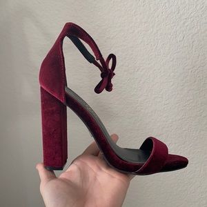 Brand New Lulu Blocky Velvet Heels